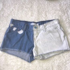 🌸 Levi Shorts 🌸